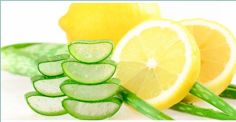 Mặt nạ chanh nha đam giúp làm sạch sợi bã nhờn.