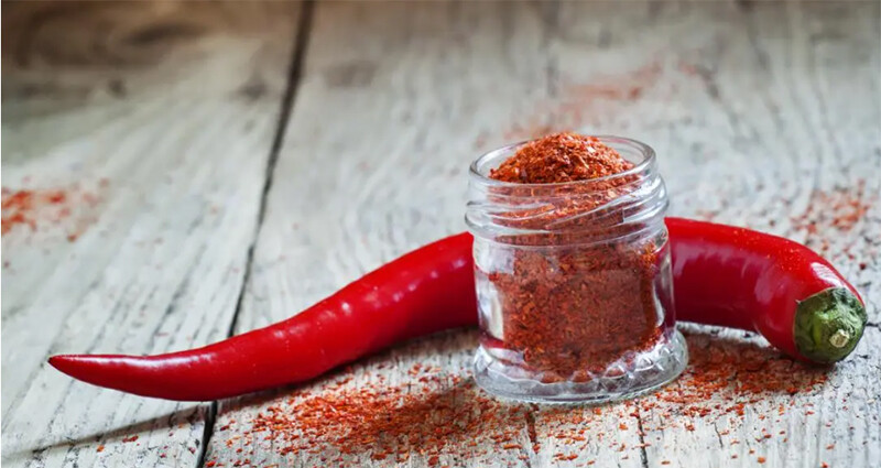 Cách trị ghẻ nước tại nhà dễ làm có thể thử bằng ớt.