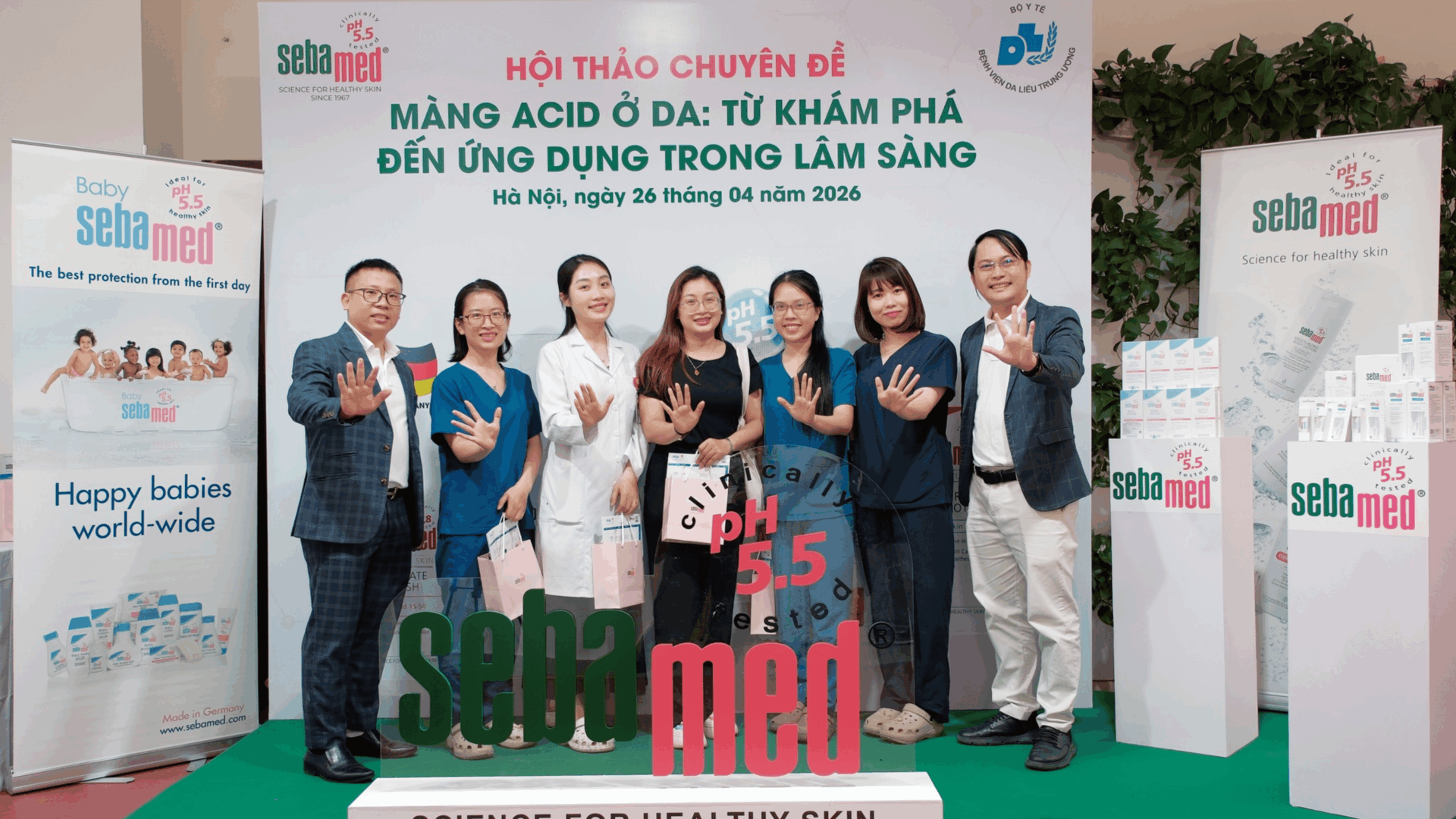 Sebamed & Bệnh viện Da Liễu Trung Ương tổ chức thành công Hội thảo CME “Màng Acid ở da: Từ khám phá đến ứng dụng trong lâm sàng” 7 - 7 9