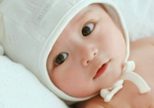 Cách chăm sóc rốn cho trẻ sơ sinh tại nhà - 2 - sebamed day tre thong minh - 1