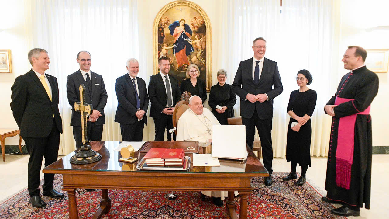 SEBAMED CHUNG TAY LAN TỎA YÊU THƯƠNG: QUYÊN GÓP 8.000 EUR HỖ TRỢ NGƯỜI CÓ HOÀN CẢNH KHÓ KHĂN TẠI VATICAN