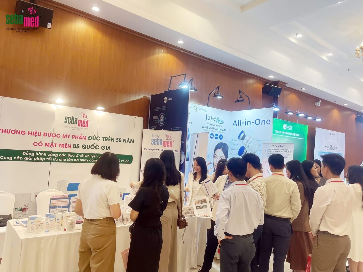 Sebamed đồng hành cùng các chuyên gia da liễu hàng đầu tại diễn đàn khoa học lần thứ 11 4 - 4 Sebamed đồng hành cùng các chuyên gia da liễu hàng đầu tại diễn đàn khoa học lần thứ 11