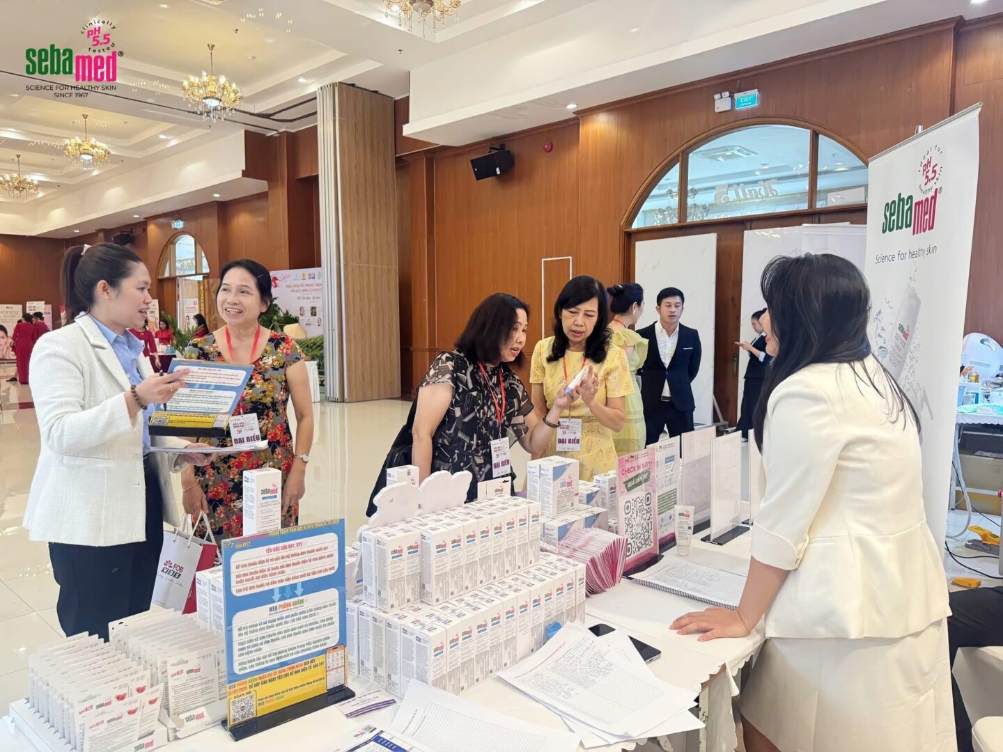 Sebamed đồng hành cùng các chuyên gia da liễu hàng đầu tại diễn đàn khoa học lần thứ 11 7 - 7 Sebamed đồng hành cùng các chuyên gia da liễu hàng đầu tại diễn đàn khoa học lần thứ 11